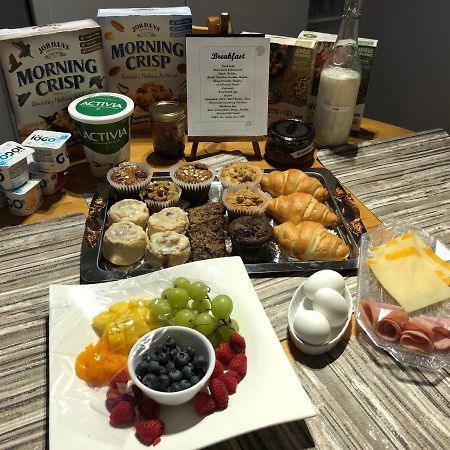Polar Nights Bed & Breakfast Yellowknife Bagian luar foto
