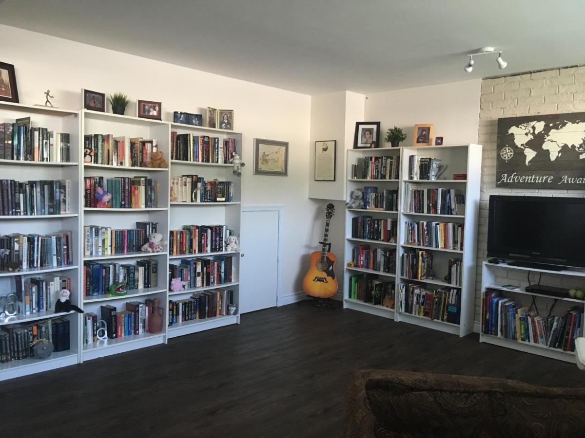 Polar Nights Bed & Breakfast Yellowknife Bagian luar foto