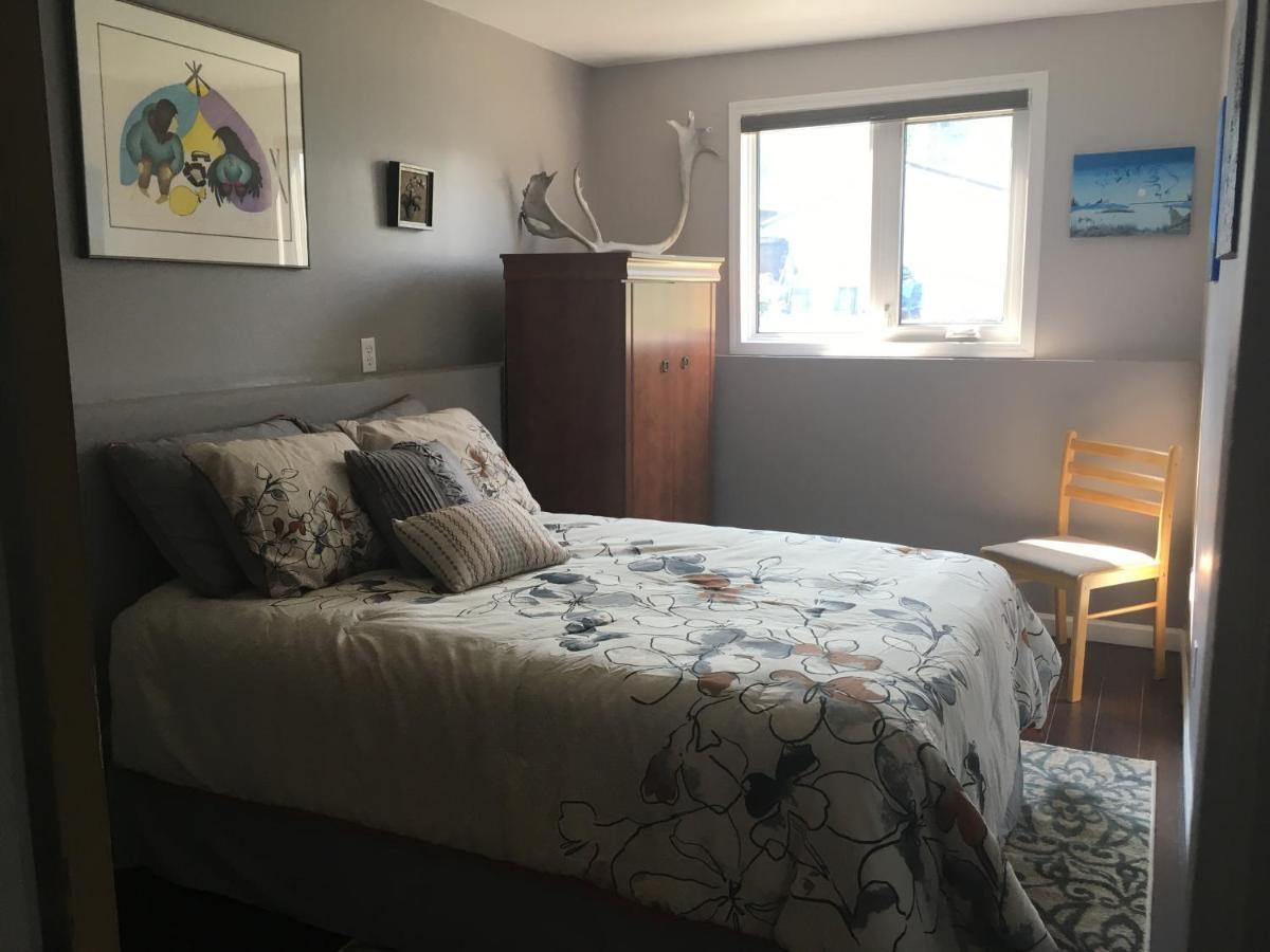 Polar Nights Bed & Breakfast Yellowknife Bagian luar foto
