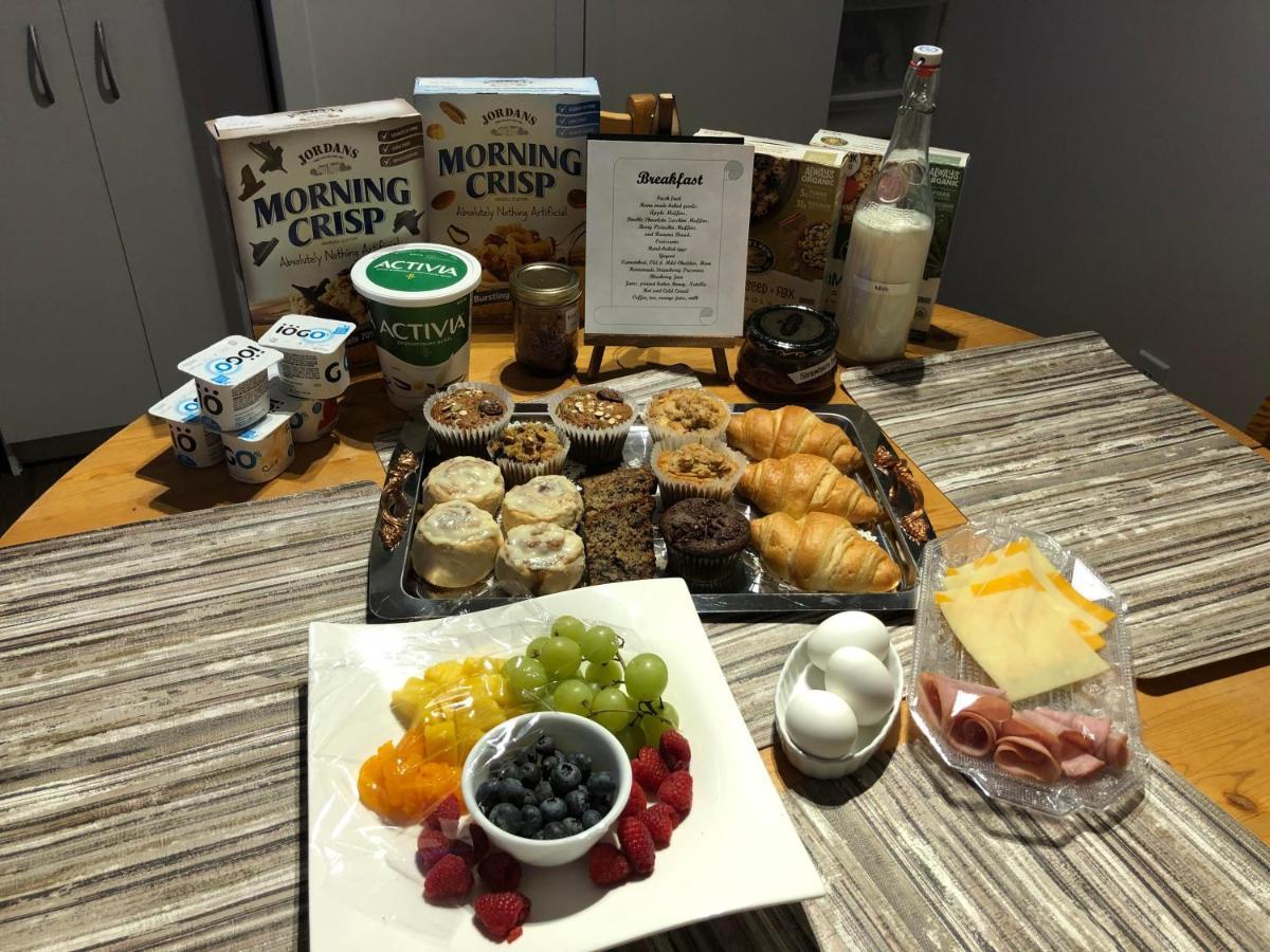 Polar Nights Bed & Breakfast Yellowknife Bagian luar foto