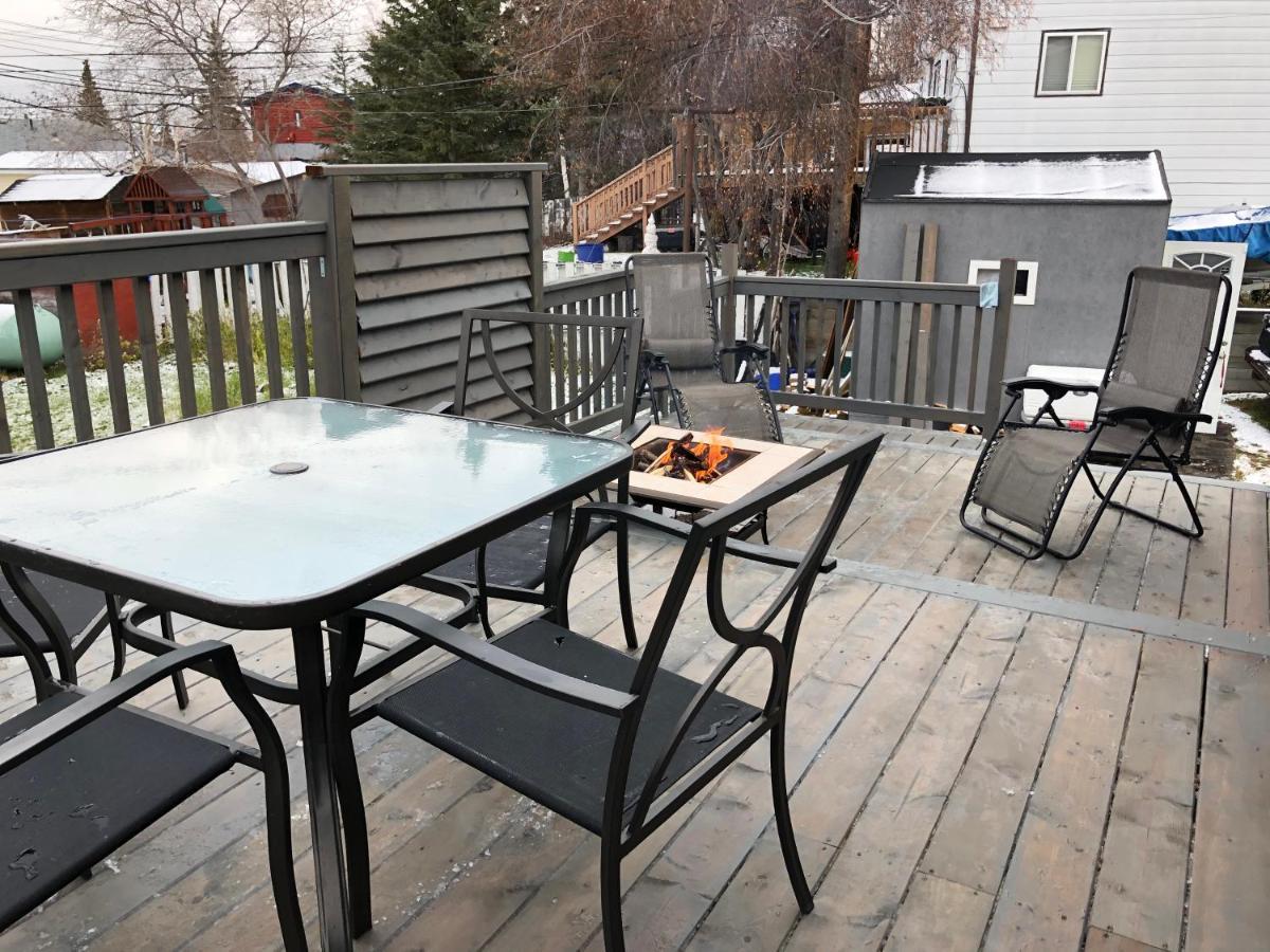 Polar Nights Bed & Breakfast Yellowknife Bagian luar foto