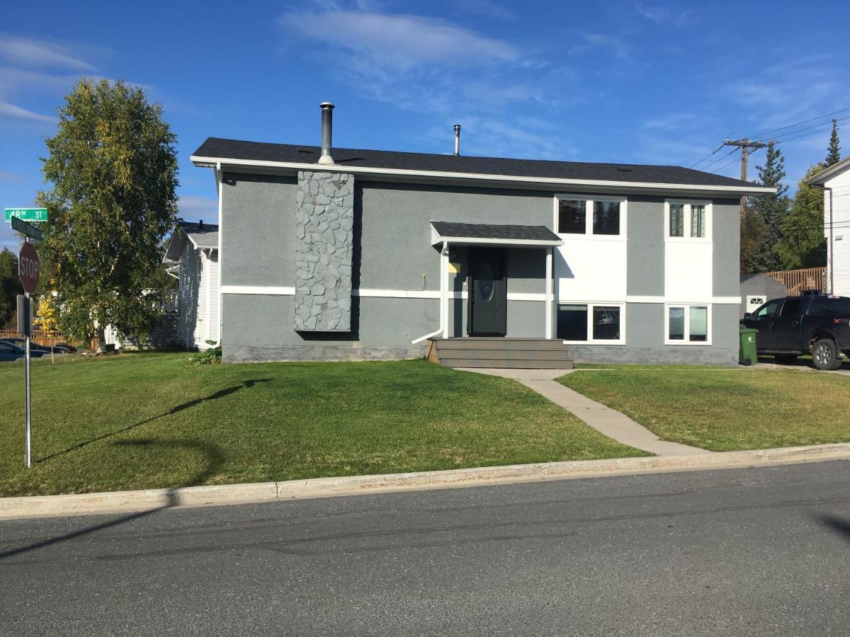 Polar Nights Bed & Breakfast Yellowknife Bagian luar foto